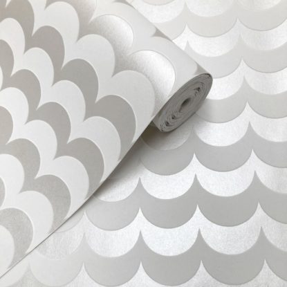 White silver scallop wallpaper